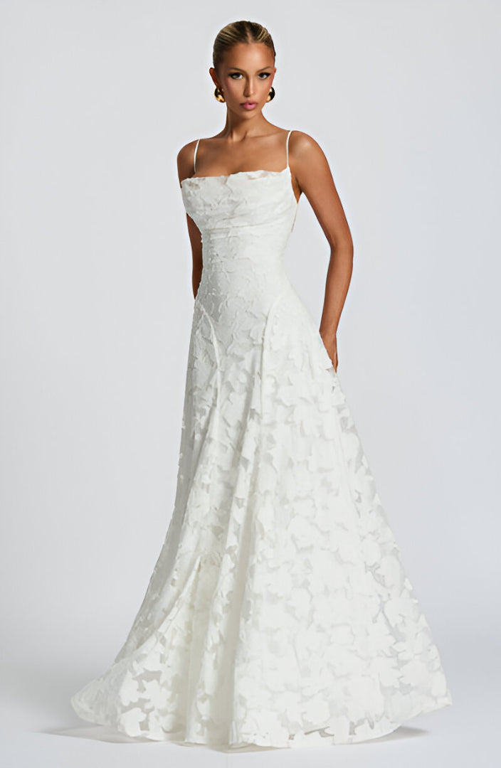Dantelli Maxi Elbise
